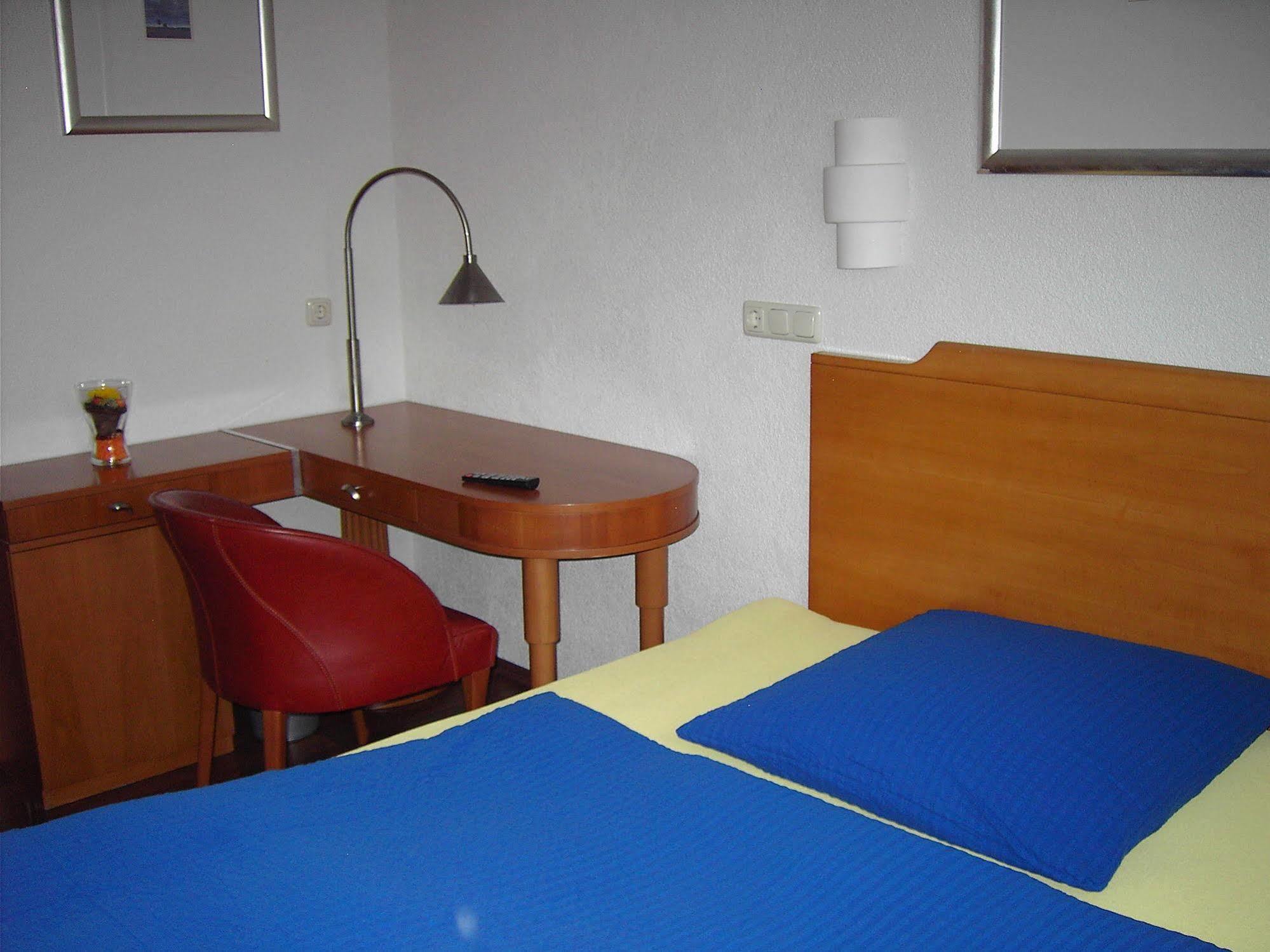 Hotel Hessisches Haus Rossdorf  Zewnętrze zdjęcie