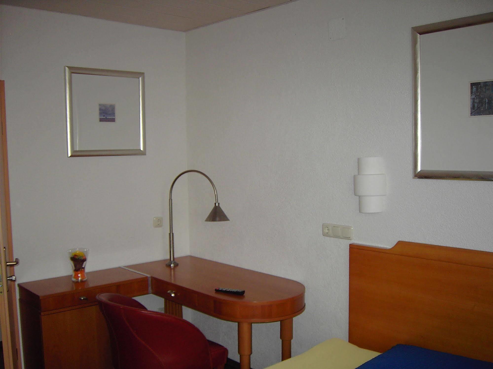 Hotel Hessisches Haus Rossdorf  Zewnętrze zdjęcie